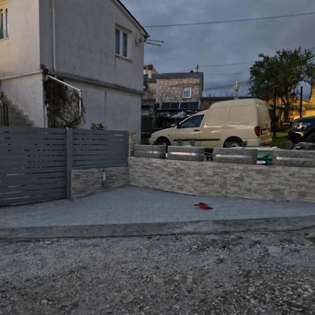 Apartment Ground Floor With Parking Erny PUY Exterior foto