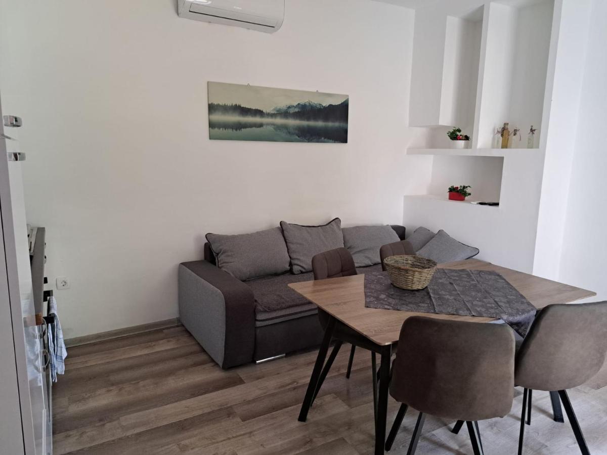 Apartment Ground Floor With Parking Erny PUY Exterior foto