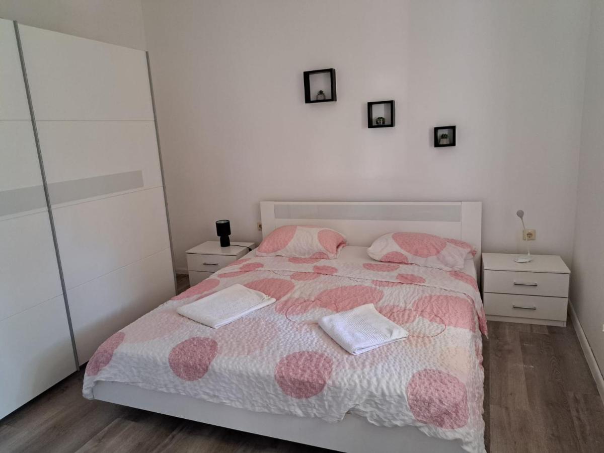 Apartment Ground Floor With Parking Erny PUY Exterior foto