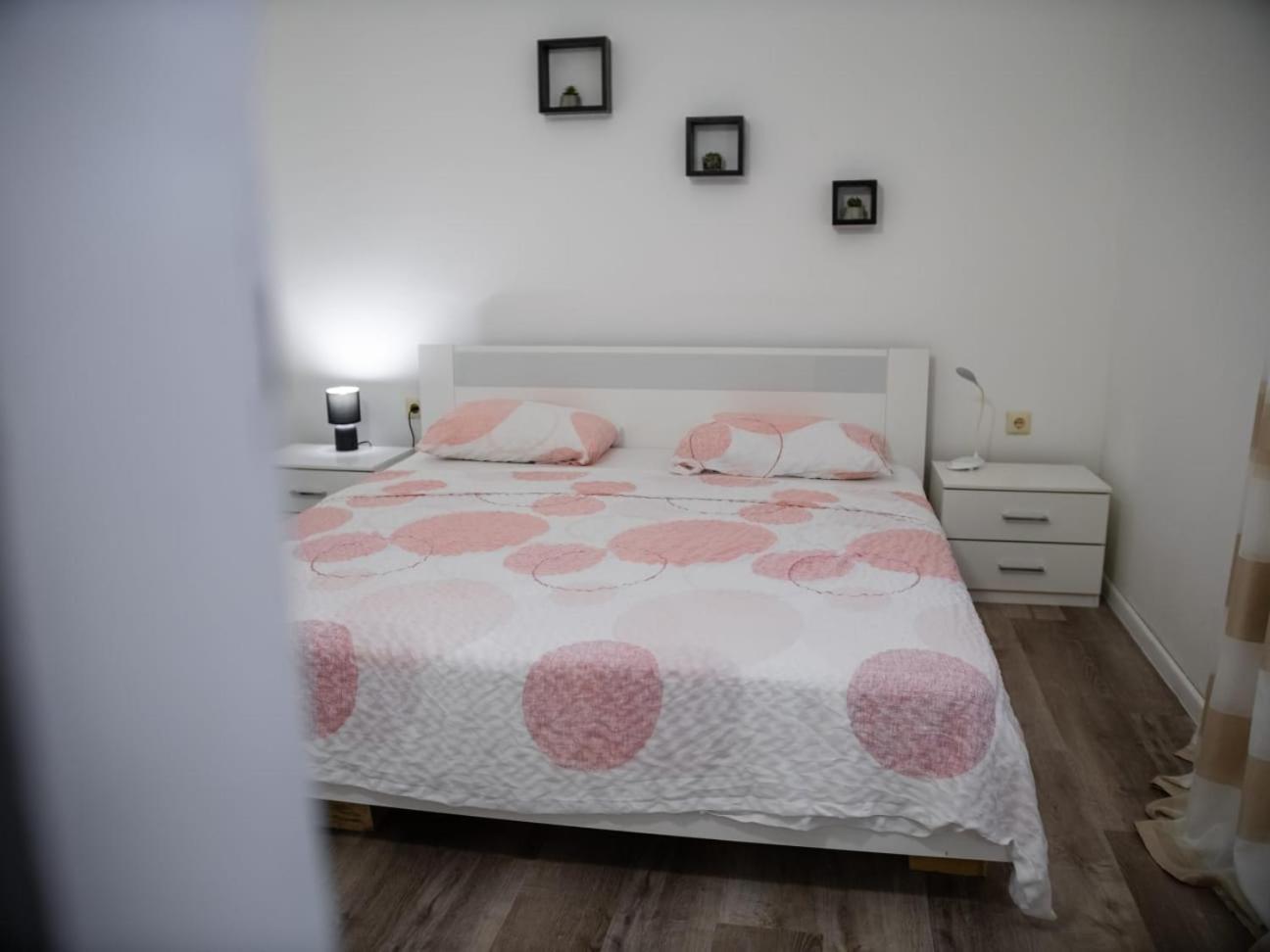 Apartment Ground Floor With Parking Erny PUY Exterior foto