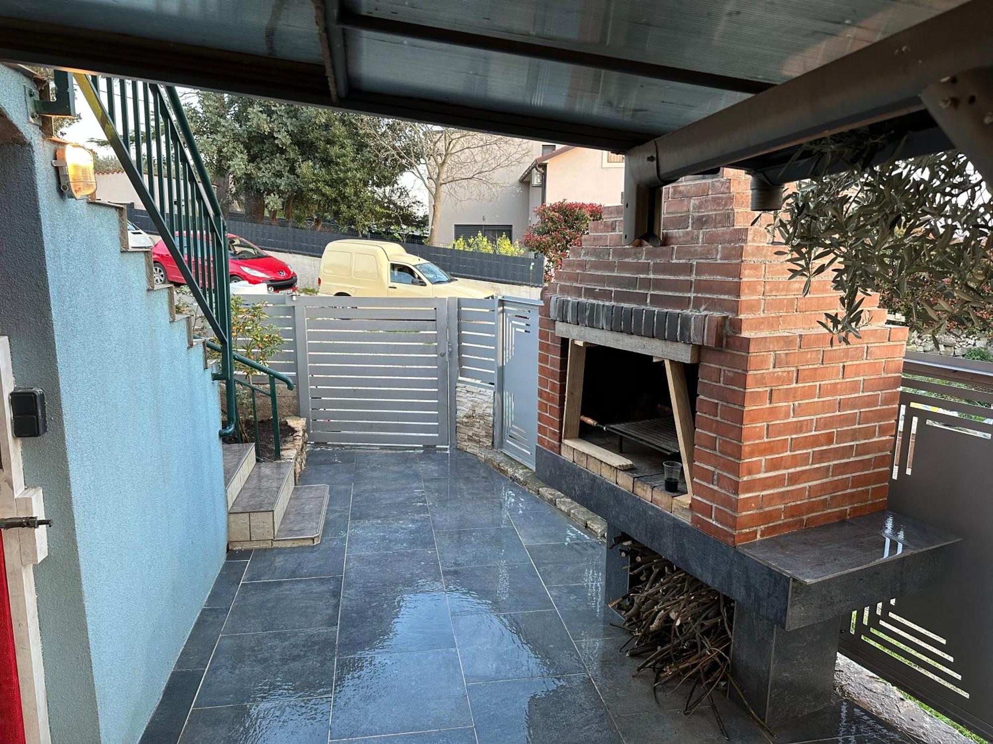 Apartment Ground Floor With Parking Erny PUY Exterior foto